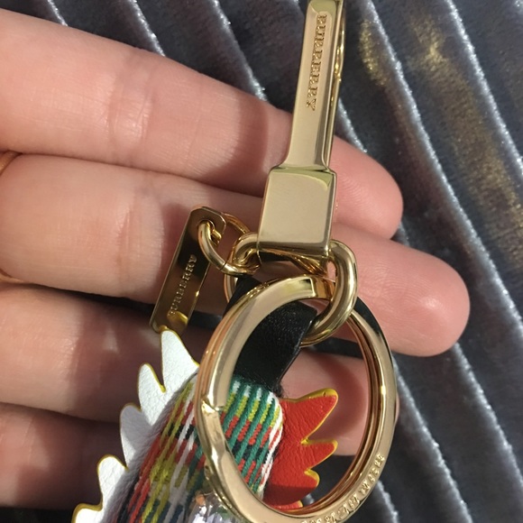 Burberry Phil the Starfish Cashmere Key Chain - Picture 3 of 6